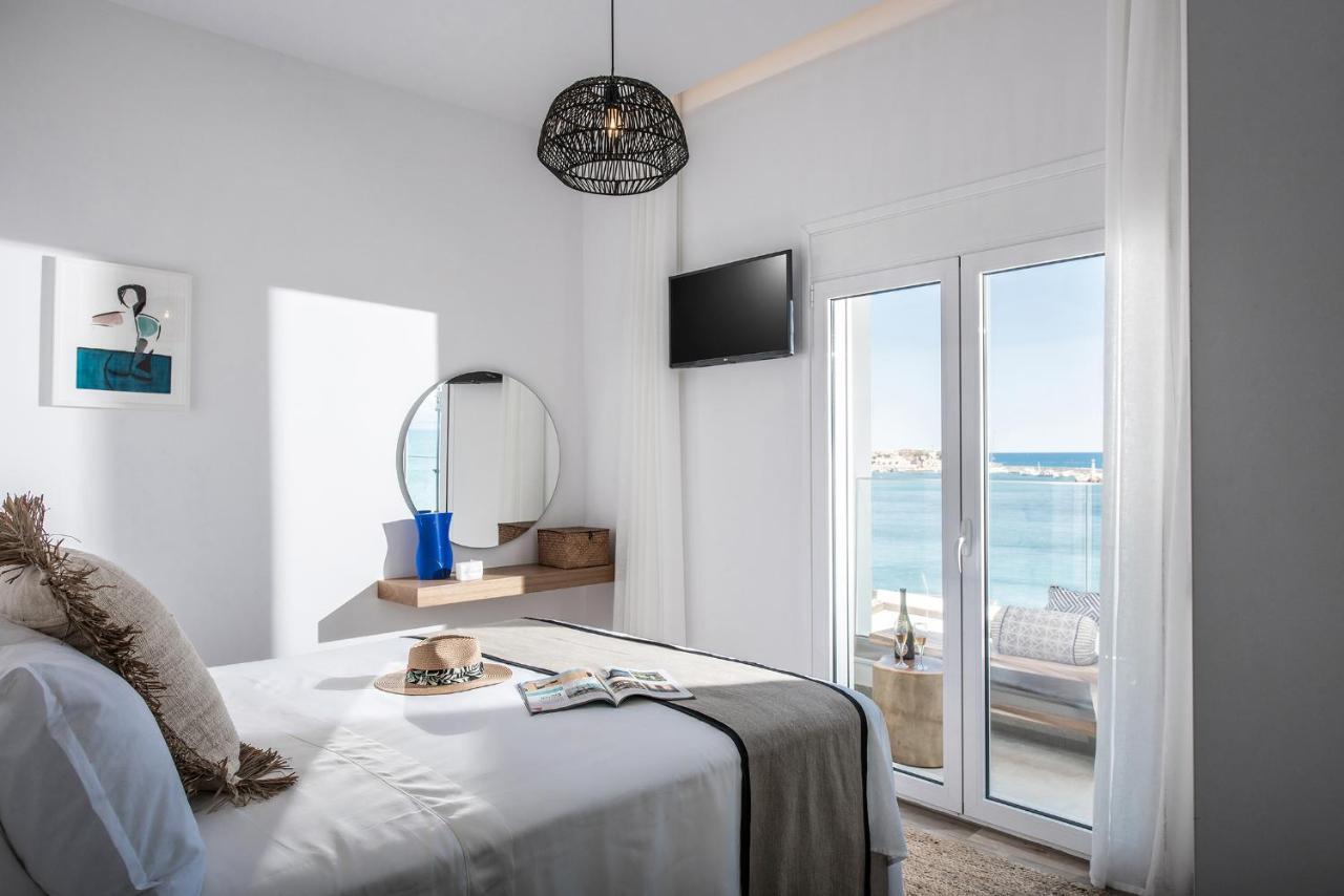 Khroma Luxury Suite 1 Beach Front Apartment ヘルソニソス エクステリア 写真