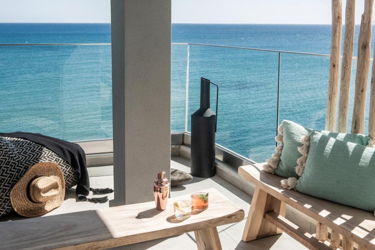 Khroma Luxury Suite 1 Beach Front Apartment ヘルソニソス エクステリア 写真