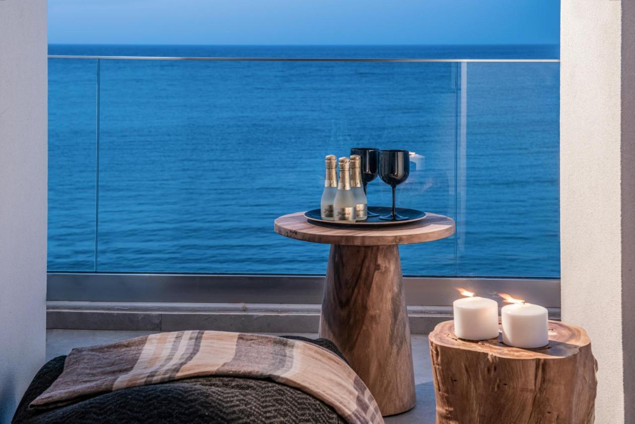 Khroma Luxury Suite 1 Beach Front Apartment ヘルソニソス エクステリア 写真